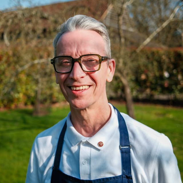 Gregor Bates